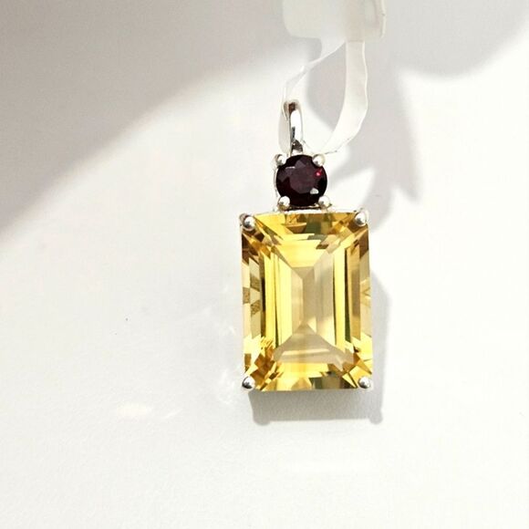 NWT, Citrine and Garnet pendant. - Picture 1 of 4